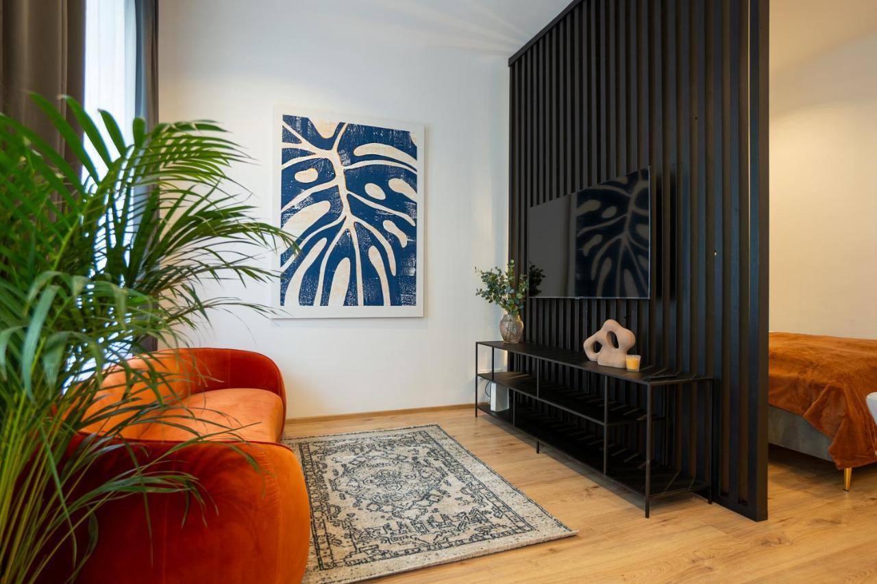 2-Rooms Apartment 10 Min Away From City Center Вена Экстерьер фото